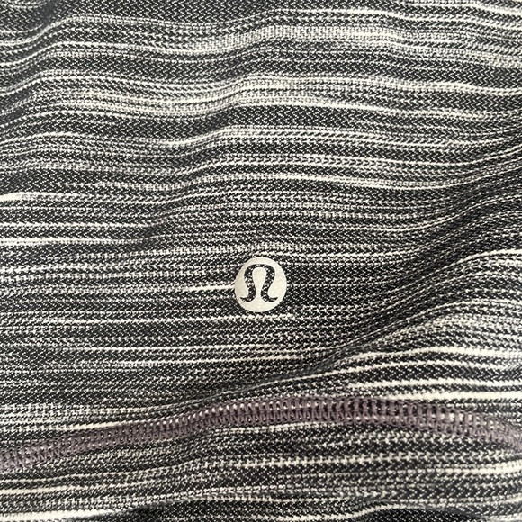 Lululemon Hooded Define Jacket Nulu Size 4 - Picture 7 of 8